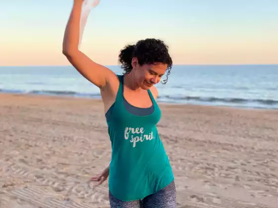 Daisy Jeys,
Yoga, Health & Wellness
Expert at Soulful Summit 2023: 内なる旅、始めよう!