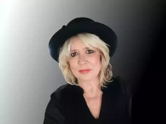 Landria Onkka,
Health & Wellness, Spirituality, Spirituality, Spirituality, Spirituality, Health & Wellness, Health & Wellness
Expert at Soulful Summit 2023: 内なる旅、始めよう!